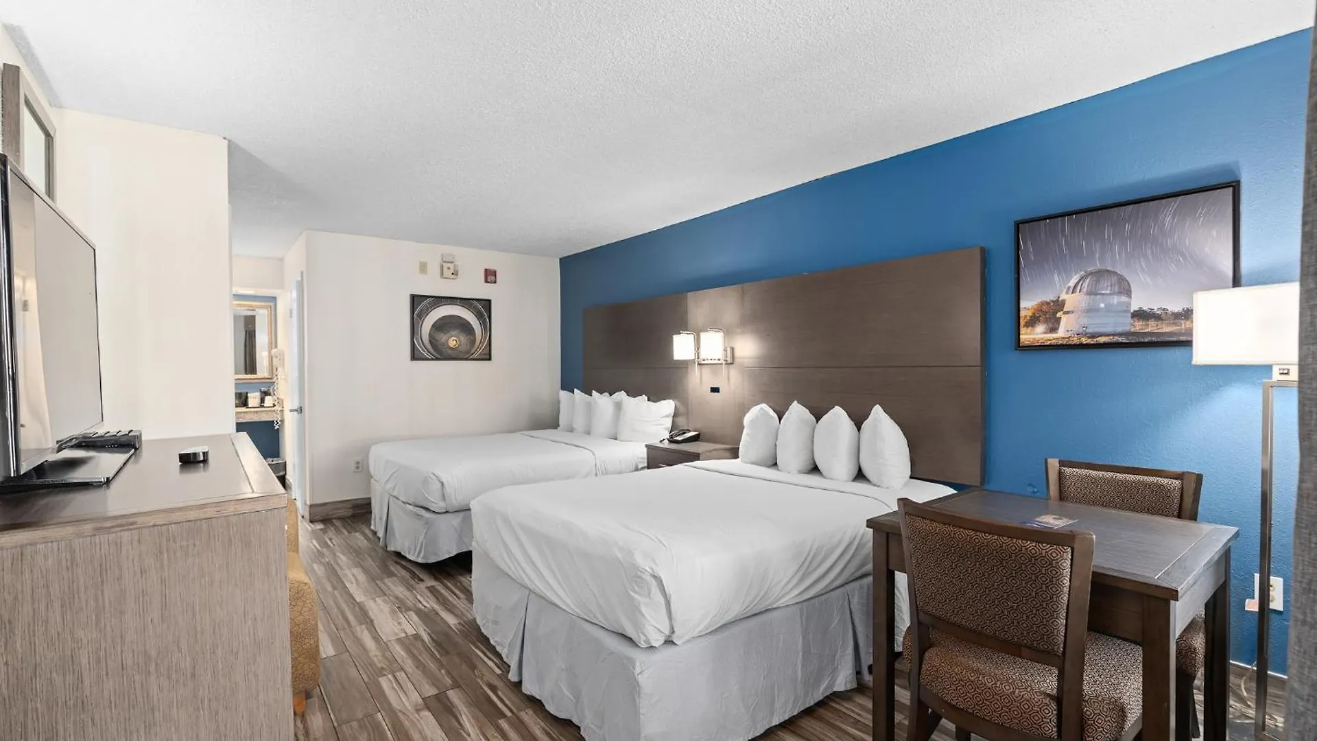Hotel Baymont By Wyndham Orlando East Alafaya