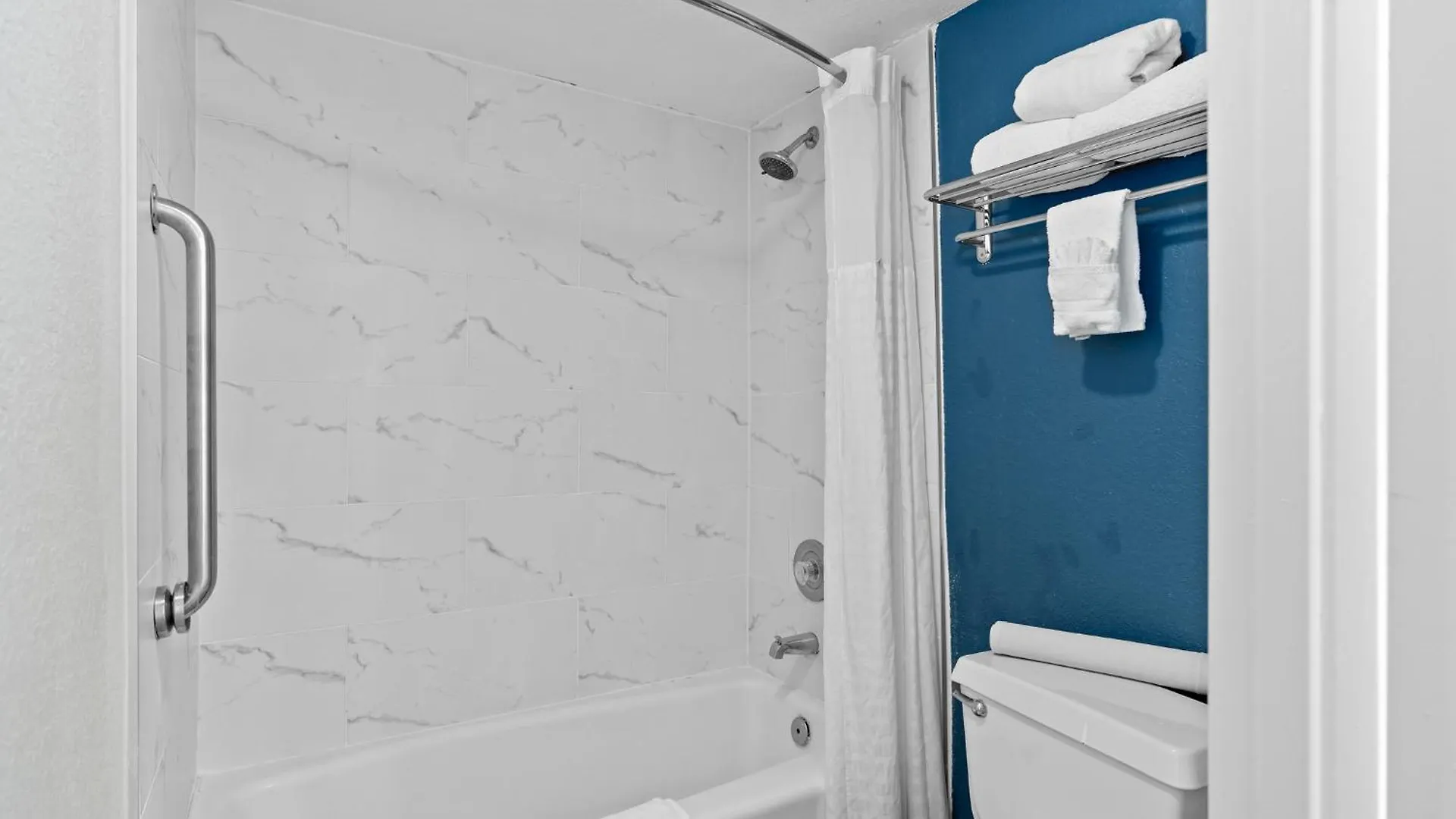 Hotel Baymont By Wyndham Orlando East Alafaya
