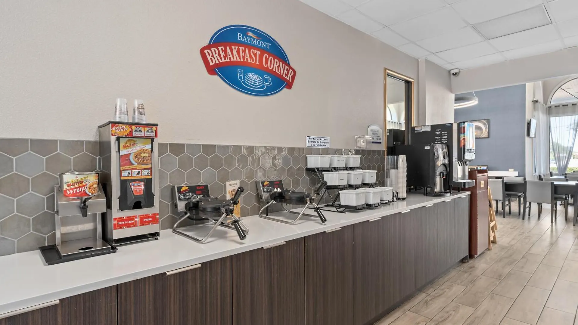 Hotel Baymont By Wyndham Orlando East Alafaya