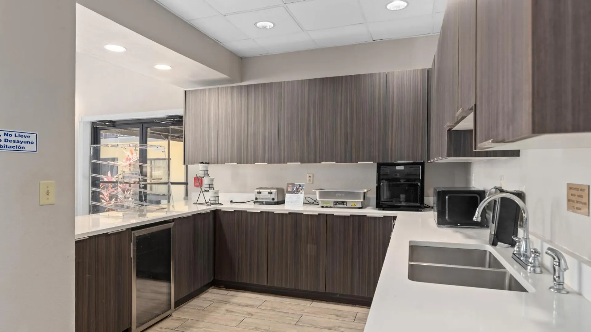 Hotel Baymont By Wyndham Orlando East Alafaya