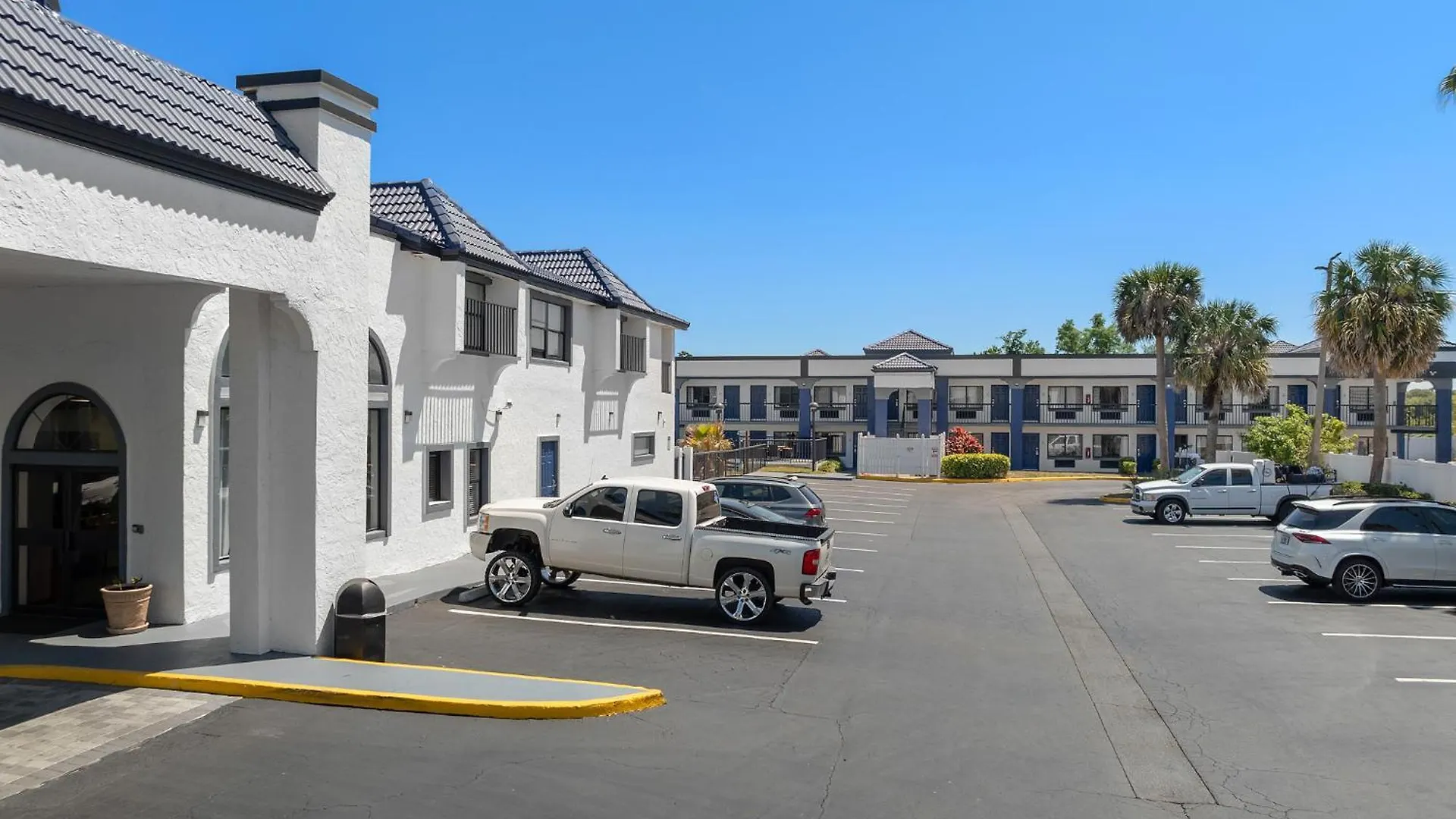 Hotel Baymont By Wyndham Orlando East Alafaya