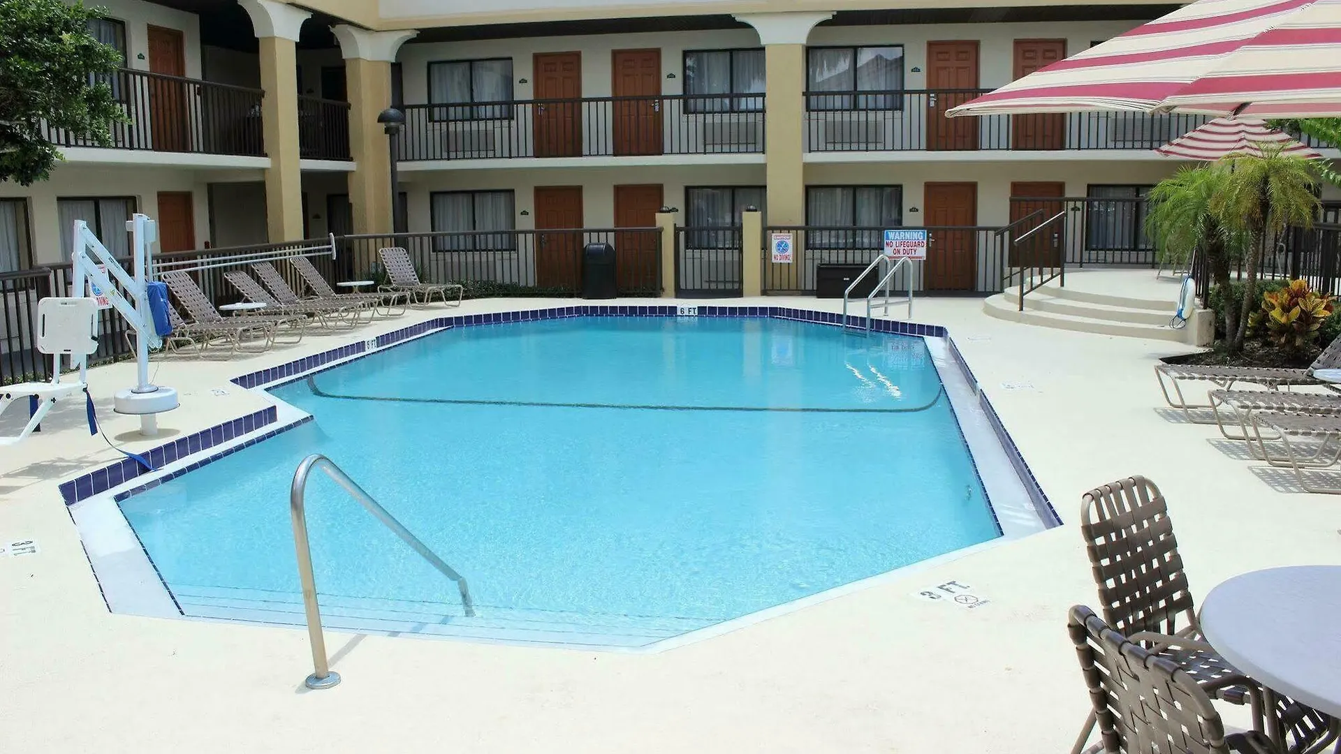 Hotel Baymont By Wyndham Orlando East Alafaya
